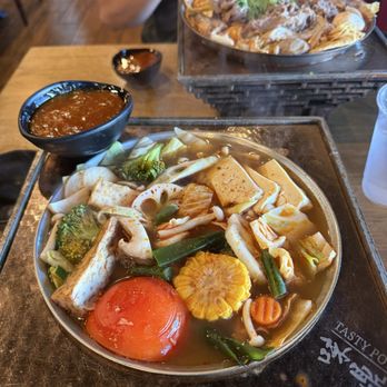 Tasty Pot - Healthy Veggie Hot Soup with Taiwanese spicy broth - Bubble Tea Near Me - San Diego, California