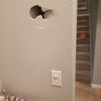 Amiri Construction - Before wall damage - Handyman Near Me Amiri Construction - Before wall damage - Handyman Near Me