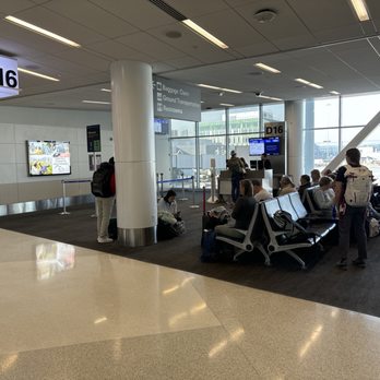 United Airlines - new gates in Terminal 2 - Airlines Near Me - San Francisco, California United Airlines - new gates in Terminal 2 - Airlines Near Me - San Francisco, California