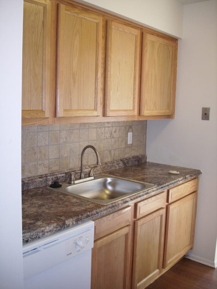 EASTBROOKE APARTMENTS Updated September 2024 13 Photos 11894 E 13