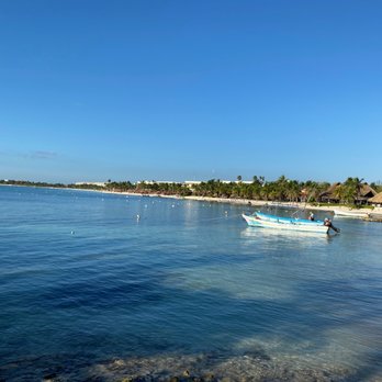 Las Casitas Akumal - View from the sea wall. - Hotels Near Me - Akumal, ROO