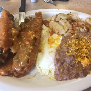 Breakfast Queen - House Chile Rellenos and eggs - Breakfast & Brunch Near Me - Englewood, Colorado