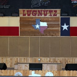 LugNutz Bar & Grill
