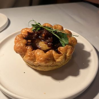 Linden - Wagyu Pie - New American Near Me - Los Angeles, California Linden - Wagyu Pie - New American Near Me - Los Angeles, California