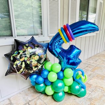 EZPZ Party Solutions - 4th Birthday Party Ninja Turtle Themed Balloon Bouquet - Balloon Services Near Me EZPZ Party Solutions - 4th Birthday Party Ninja Turtle Themed Balloon Bouquet - Balloon Services Near Me