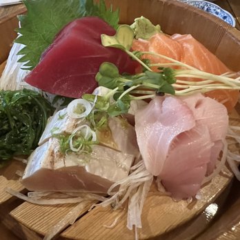 Matsuri - 11 PCs sashimi dinner - Sushi Bars Near Me - Pasadena, California