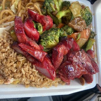 Hong Kong Express - 50/50 teriyaki chicken with beef & broccoli - Cantonese Near Me - Riverside, California Hong Kong Express - 50/50 teriyaki chicken with beef & broccoli - Cantonese Near Me - Riverside, California