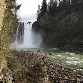 Snoqualmie Falls - The falls from the river bank - Parks Near Me - Snoqualmie, Washington