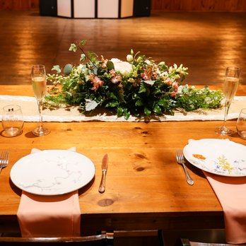 Brook Hollow Winery - Wineries Near Me - Columbia, New Jersey
