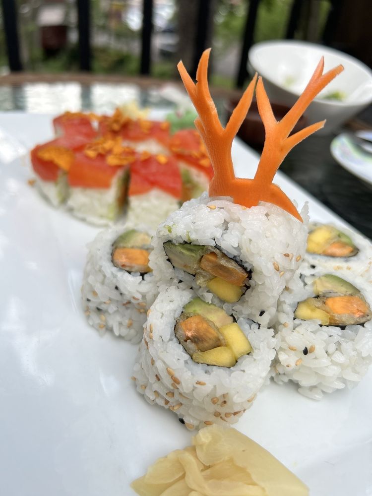Koi Sushi Bar Logo