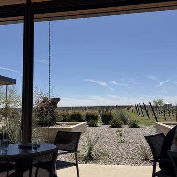 Heath Sparkling Wines - Outdoor patio area - Wine Tasting Room Near Me - Fredericksburg, Texas Heath Sparkling Wines - Outdoor patio area - Wine Tasting Room Near Me - Fredericksburg, Texas