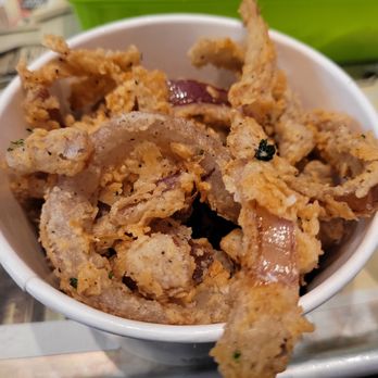 Wahlburgers - Crispy onion rings - American Near Me - Jamestown, California Wahlburgers - Crispy onion rings - American Near Me - Jamestown, California