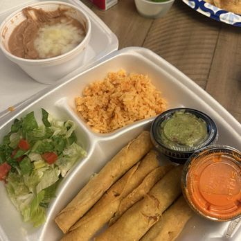 La Parrilla Suiza - Mexican Near Me - Tucson, Arizona