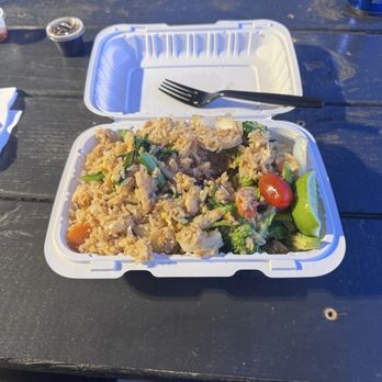 Wannee E-San Thai - Thai fried rice with chicken YUM!!! - Food Trucks Near Me - Battle Ground, Washington Wannee E-San Thai - Thai fried rice with chicken YUM!!! - Food Trucks Near Me - Battle Ground, Washington