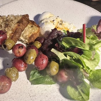 LT Steak & Seafood - Caprese salad - Seafood Near Me - Miami Beach, Florida