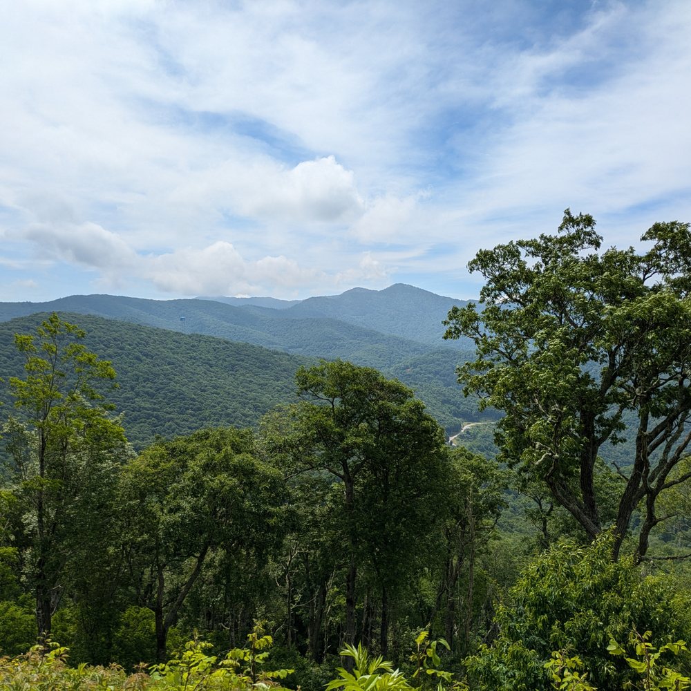 Plott Balsam Overlook - Plott Balsam Overlook, Blue Ridge Parkway, Maggie Valley NC - Parks Near Me - Maggie Valley, North Carolina Plott Balsam Overlook - Plott Balsam Overlook, Blue Ridge Parkway, Maggie Valley NC - Parks Near Me - Maggie Valley, North Carolina