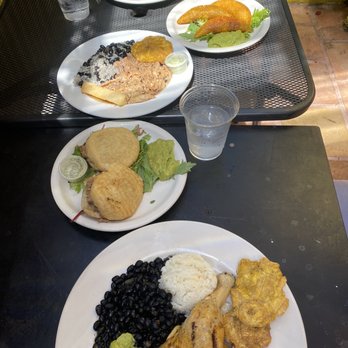 Mojito - Arepa, Empanada, Pollo A La Parrilla - Cuban Near Me - Seattle, Washington Mojito - Arepa, Empanada, Pollo A La Parrilla - Cuban Near Me - Seattle, Washington