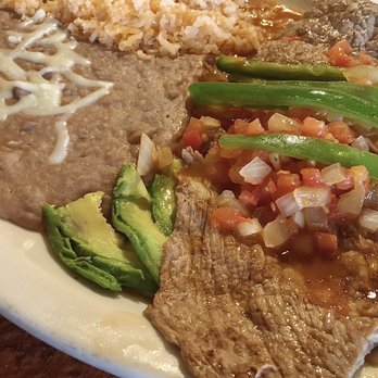 Enriques Mexican Grill - Bistek a la Mexicana (steak platter). - Mexican Near Me - Stockton, Missouri Enriques Mexican Grill - Bistek a la Mexicana (steak platter). - Mexican Near Me - Stockton, Missouri