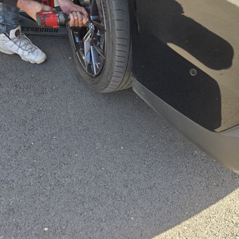 Mac’s Roadside Service - Taking out the tire - Roadside Assistance Near Me Mac’s Roadside Service - Taking out the tire - Roadside Assistance Near Me