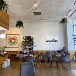Waterbean Coffee - Interior