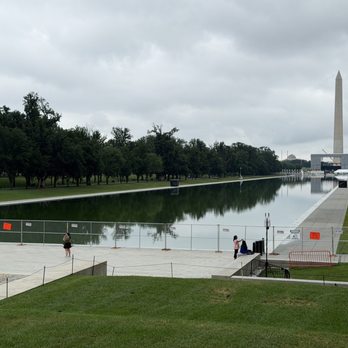 The Reflecting Pool - Landmarks & Historical Buildings Near Me - Washington, DC, District of Columbia The Reflecting Pool - Landmarks & Historical Buildings Near Me - Washington, DC, District of Columbia