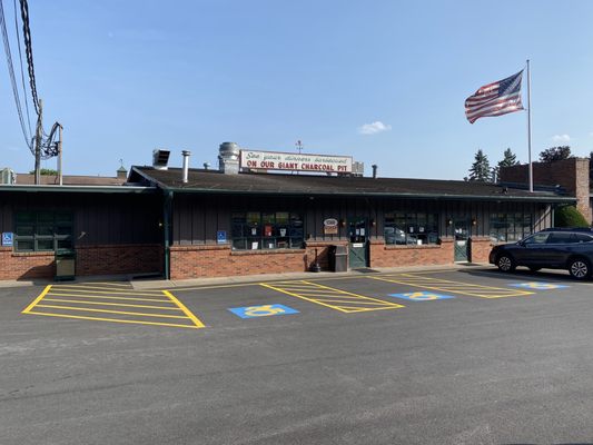 Brooks' House of Bar-B-Q by null