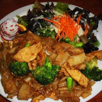 R'noh Thai - chicken pad se ew w/ organic chicken - Thai Near Me - Larkspur, California