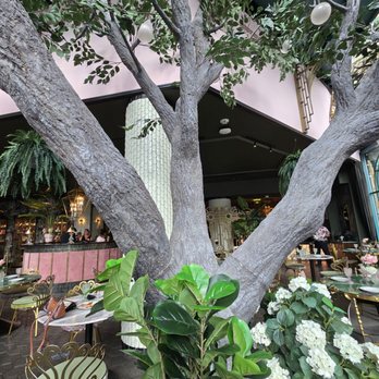 Pinky's By Vanderpump - Cocktail Bars Near Me - Las Vegas, Nevada