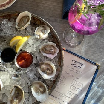 The Whale Chicago - Oysters - New American Near Me - Chicago, Illinois