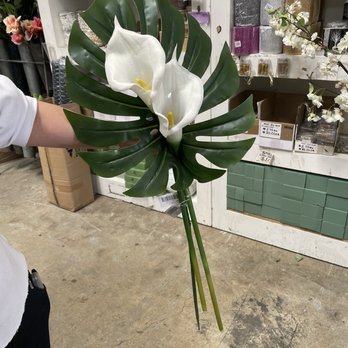International Silk Flowers - Bridesmaid bouquets - Florists Near Me - Los Angeles, California