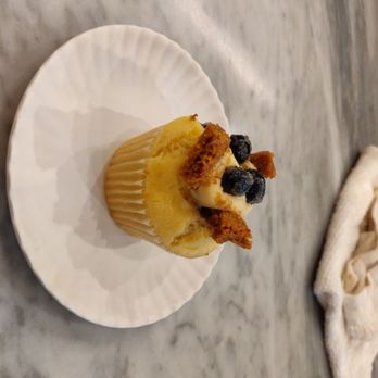 Molly's Cupcakes - Blueberry Cheesecake - Cupcakes Near Me - Chicago, Illinois Molly's Cupcakes - Blueberry Cheesecake - Cupcakes Near Me - Chicago, Illinois
