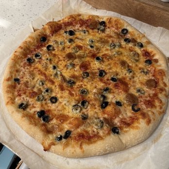 American Pizza Manufacturing - Pizza Near Me - La Jolla, California