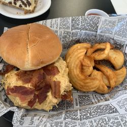 Crack chicken and sidewinders