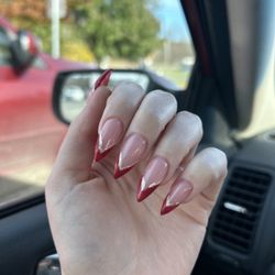 Creative Nails & Spa
