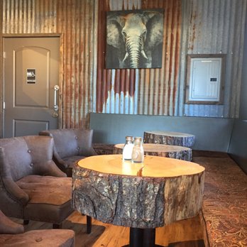 Granola's Coffee House - Sitting area inside. - Coffee & Tea Near Me - Half Moon Bay, California