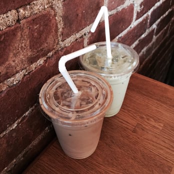 Il Caffe Latte - Lattes: green tea and Carmel - Coffee & Tea Near Me - New York, New York Il Caffe Latte - Lattes: green tea and Carmel - Coffee & Tea Near Me - New York, New York