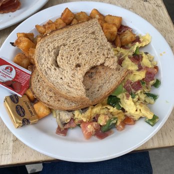 Fratelli Cafe - Bee Gees Scramble - Coffee & Tea Near Me - Los Angeles, California