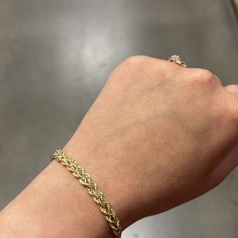 Macy's - Gold bracelet - Department Stores Near Me - Las Vegas, Nevada
