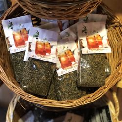 The Nut House - Tea