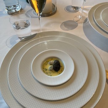 Per Se - Caviar Oysters and Pearls - French Near Me - New York, New York