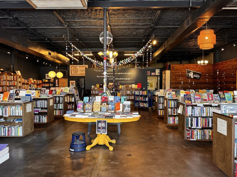 Alienated Majesty Books Logo