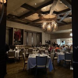 Insignia Prime Steak & Sushi - Nice dining area