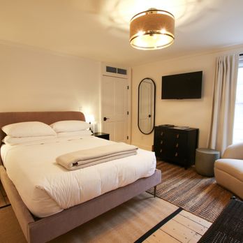 Old Dutch Inn - Featured Guest Room: Lindenwald - Hotels Near Me - Kinderhook, New York Old Dutch Inn - Featured Guest Room: Lindenwald - Hotels Near Me - Kinderhook, New York