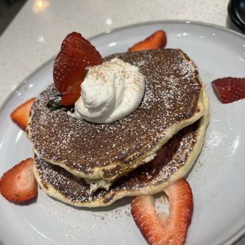 Cafein Centreville - Strawberry pancakes - Coffee & Tea Near Me - Centreville, Virginia