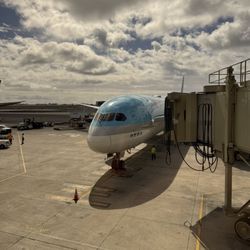 Daniel K Inouye International Airport - Terminal 2 - Korean Airlines Boeing 787 Dreamliner Aircraft