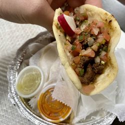 Los Olivos - Deli Salvadoreño - Tacos de Res