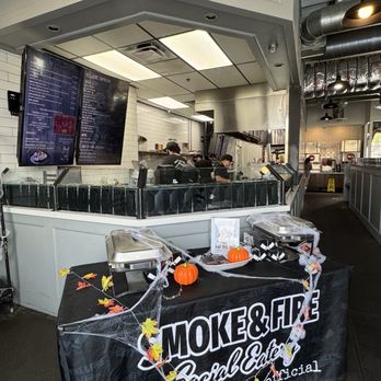 Smoke & Fire Social Eatery - Comfort Food Near Me - Paramount, California