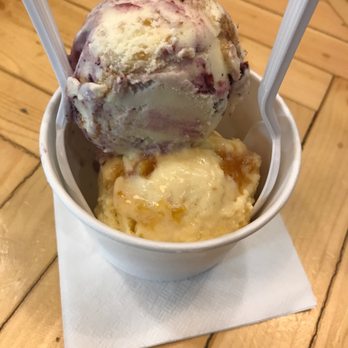 Sugar Hill Creamery - Blueberry cheesecake & Peach Cobbler (double scoop, $7) - Ice Cream & Frozen Yogurt Near Me - New York, New York