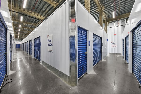 Morningstar Storage by null