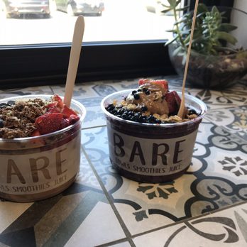 BARE Blends - Moocha Latte and Very Berry Bowl, very tasty! - Juice Bars & Smoothies Near Me - Albany, New York